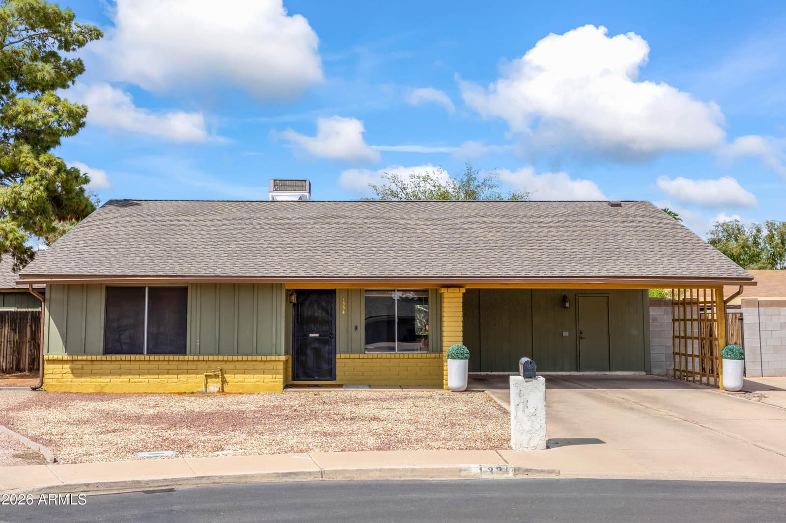 1334 S ALAMO Circle, Mesa, AZ 85204
