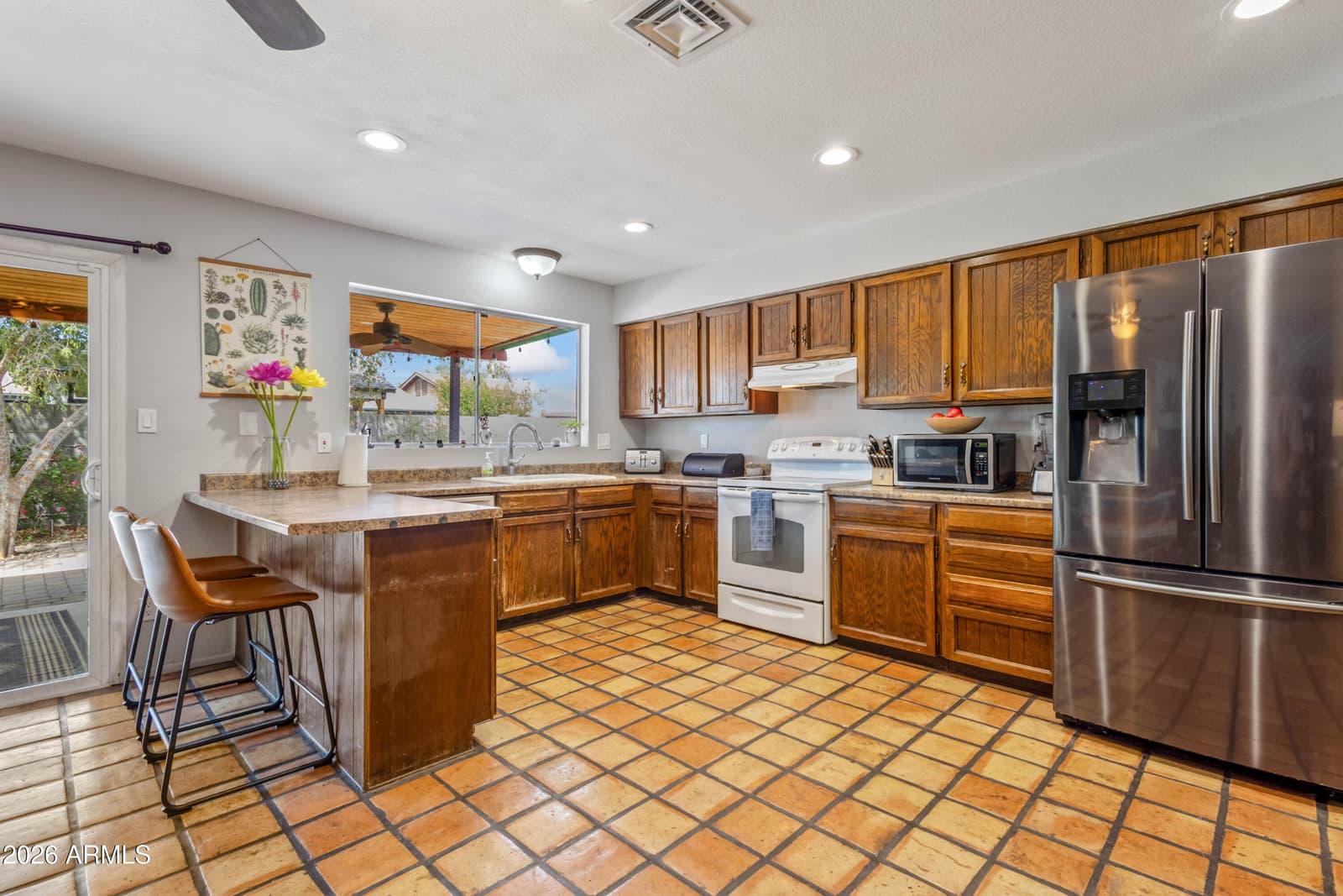 1334 S Alamo Circle, Mesa, AZ 85204 — photo 8 of 37