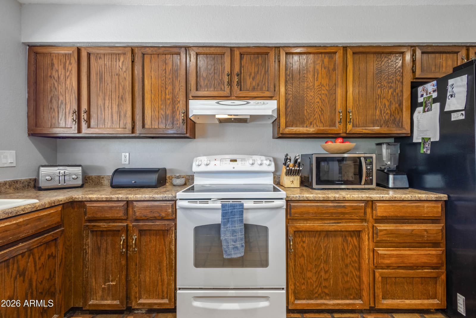 1334 S Alamo Circle, Mesa, AZ 85204 — photo 10 of 37
