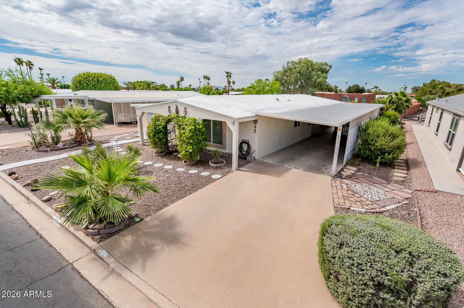650 S Park View Circle, Mesa, AZ 85208 — photo 3 of 30