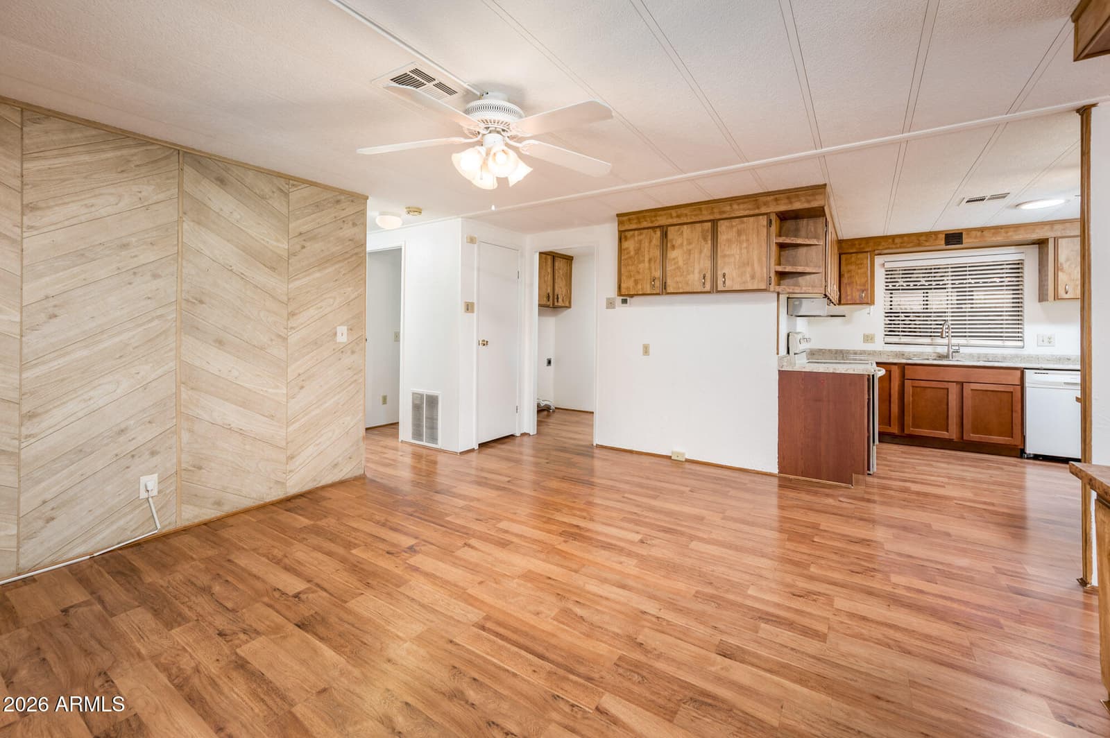 650 S Park View Circle, Mesa, AZ 85208 — photo 9 of 30