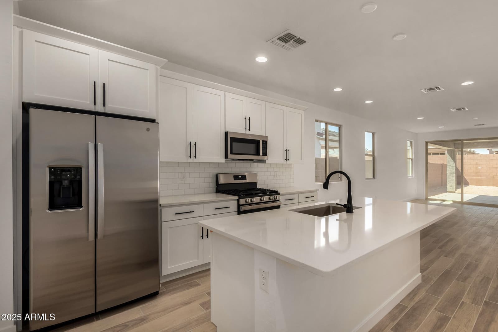18194 W Elizabeth Avenue, Goodyear, AZ 85338 — photo 4 of 40