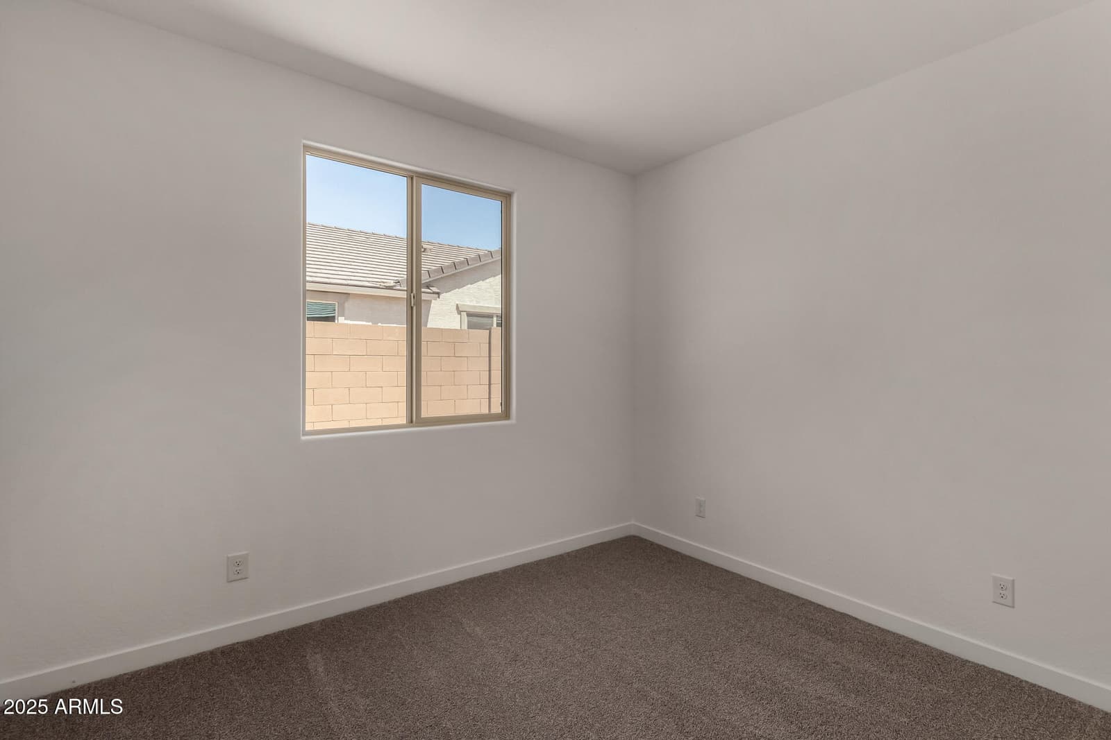 18194 W Elizabeth Avenue, Goodyear, AZ 85338 — photo 16 of 40