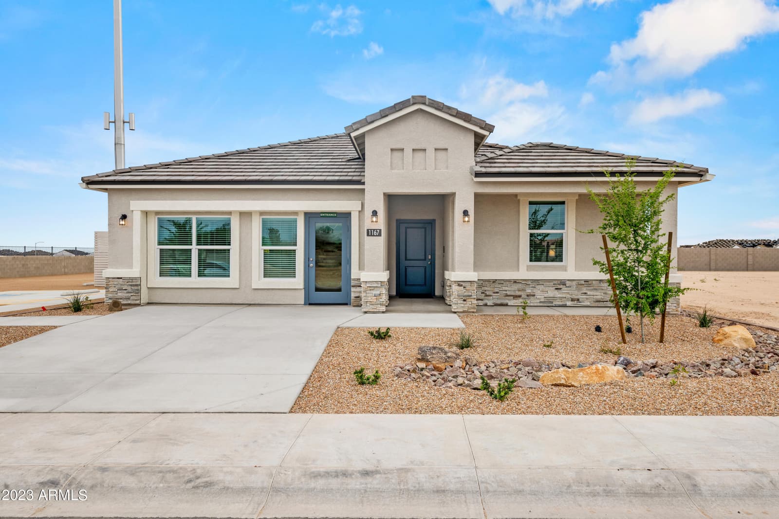 9319 S Midland Drive, Apache Junction, AZ 85120 — photo 2 of 44