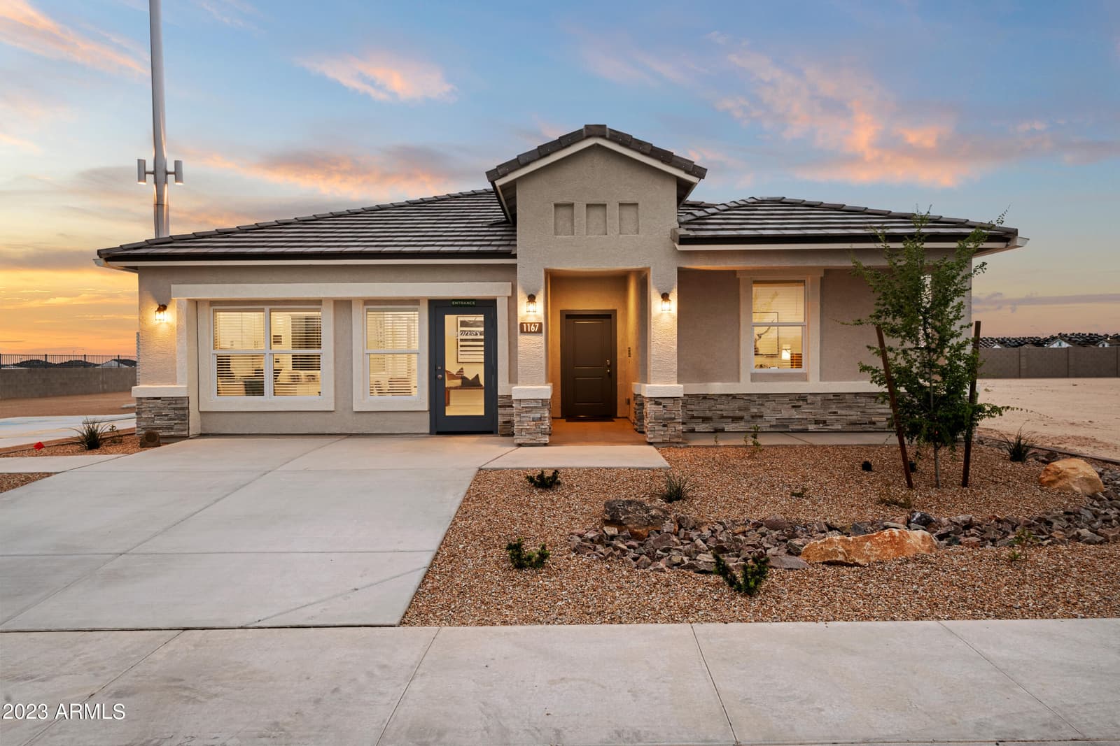 9319 S Midland Drive, Apache Junction, AZ 85120 — photo 3 of 44
