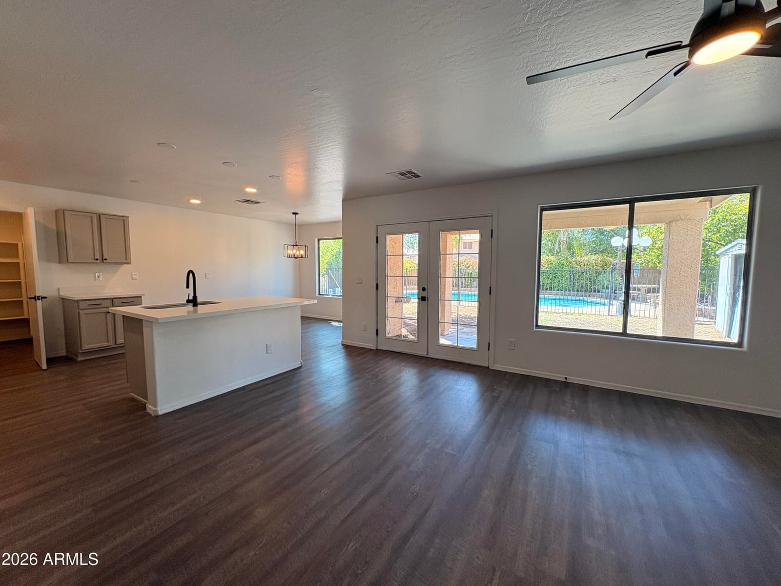 8640 N 68th Drive, Peoria, AZ 85345 — photo 4 of 27