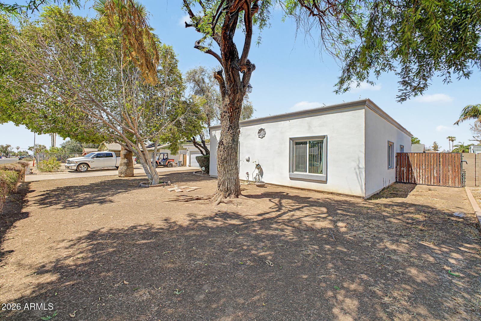 5816 W Royal Palm Road, Glendale, AZ 85302 — photo 3 of 39