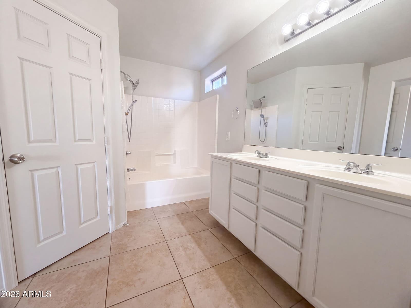 544 E Christopher Street, San Tan Valley, AZ 85140 — photo 10 of 17