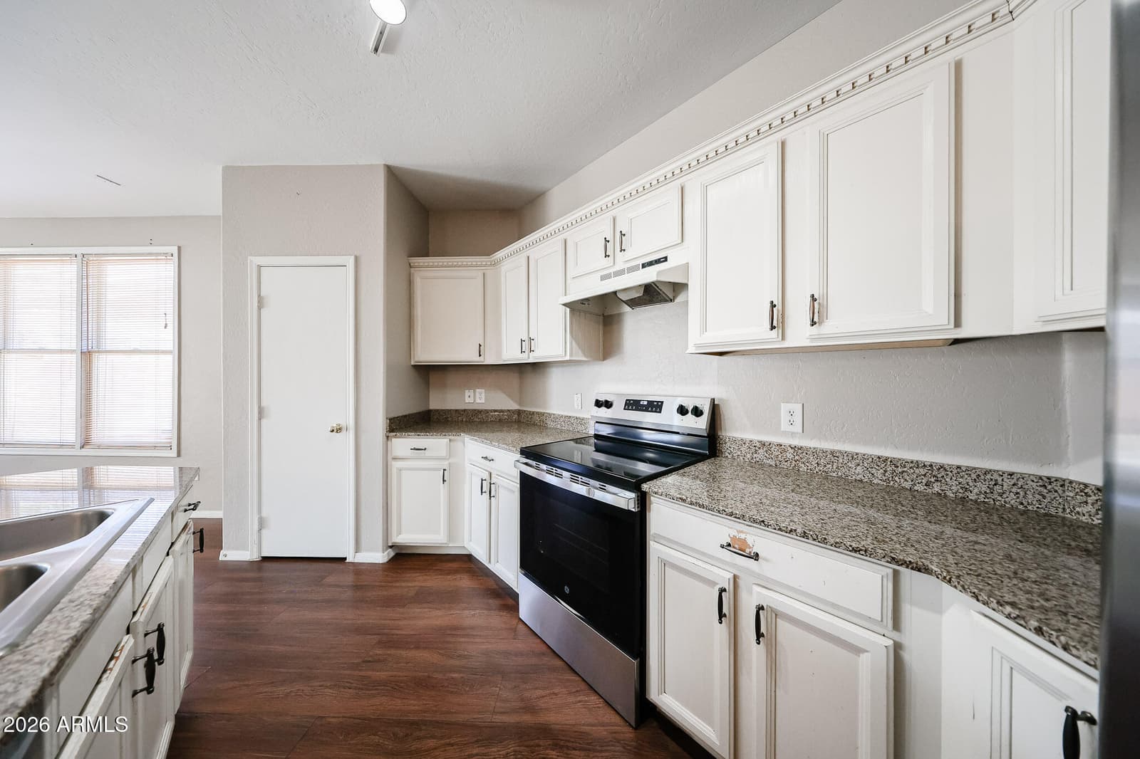 17161 W Post Drive, Surprise, AZ 85388 — photo 15 of 47