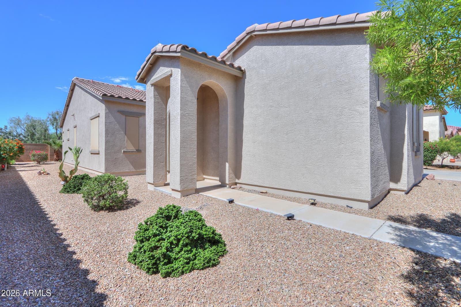 305 N Rainbow Way, Casa Grande, AZ 85194 — photo 6 of 47