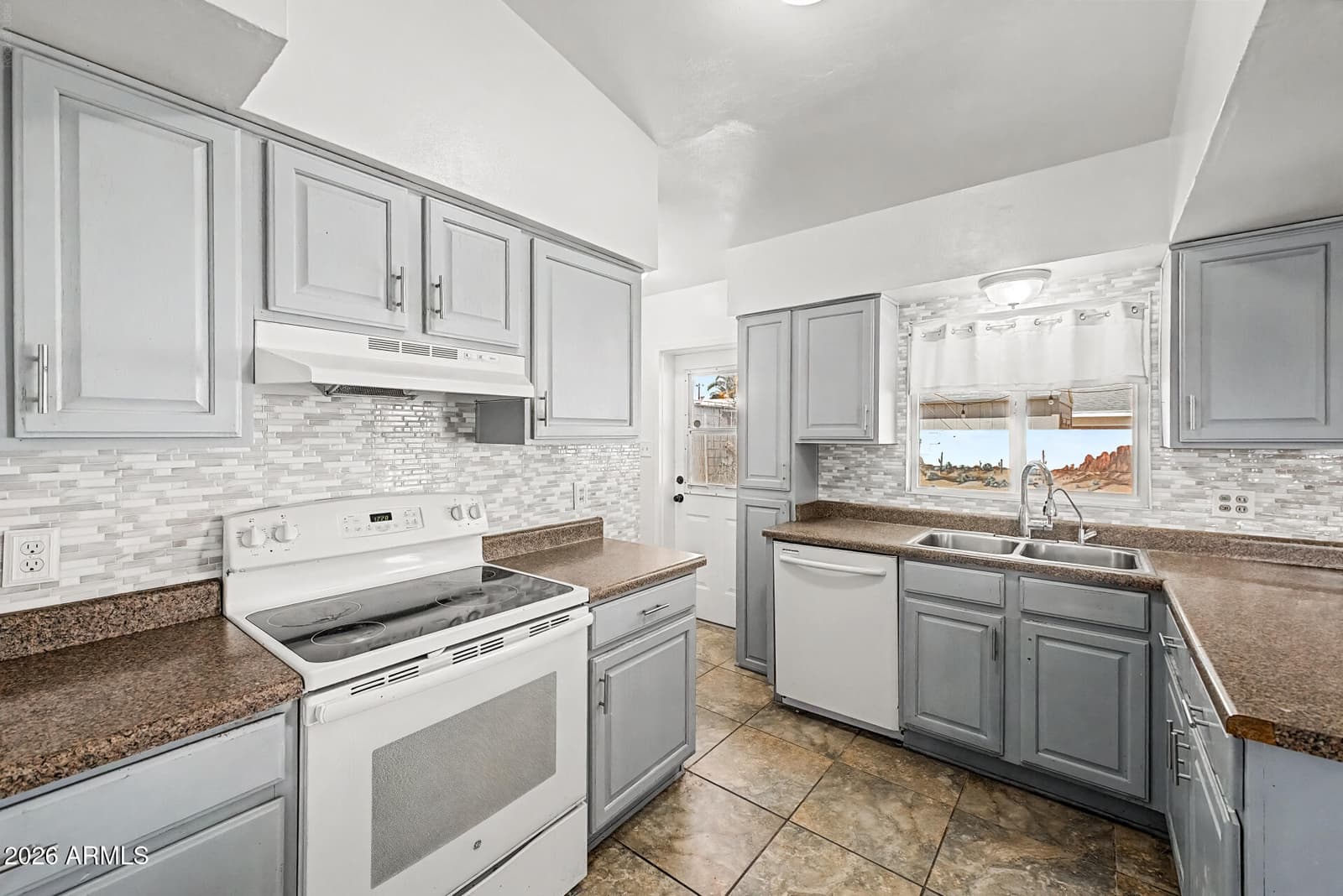 406 E Paseo De Paula, Casa Grande, AZ 85122 — photo 16 of 33