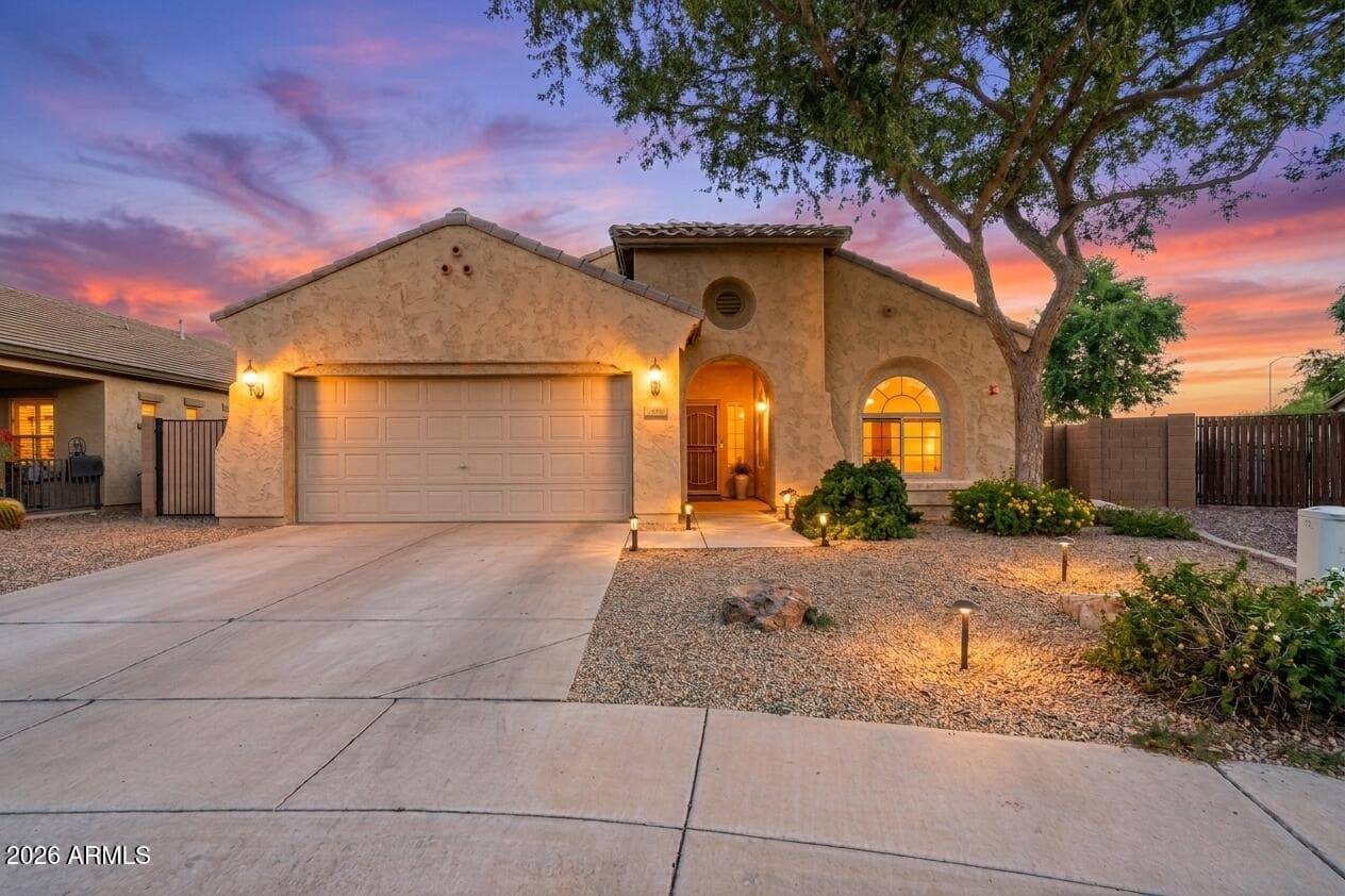 4610 S HASSETT Circle, Mesa, AZ 85212