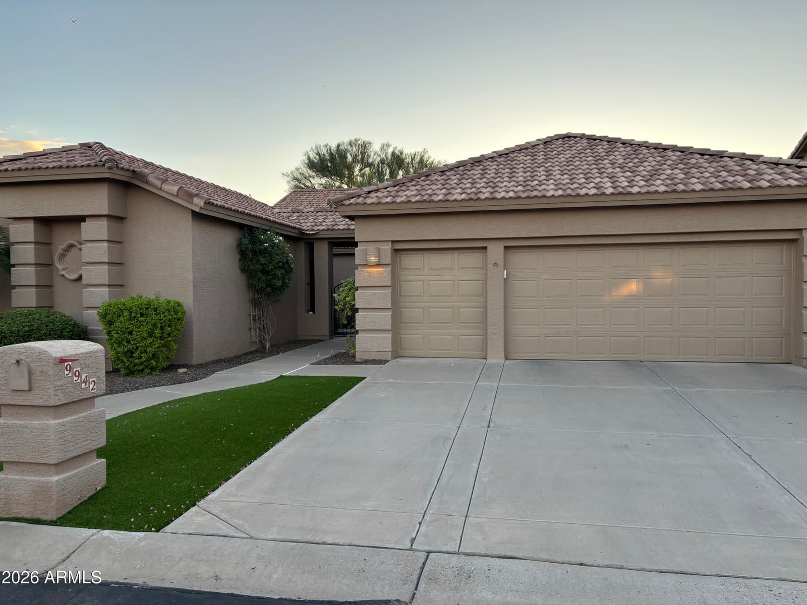 9942 E DIAMOND Drive, Sun Lakes, AZ 85248