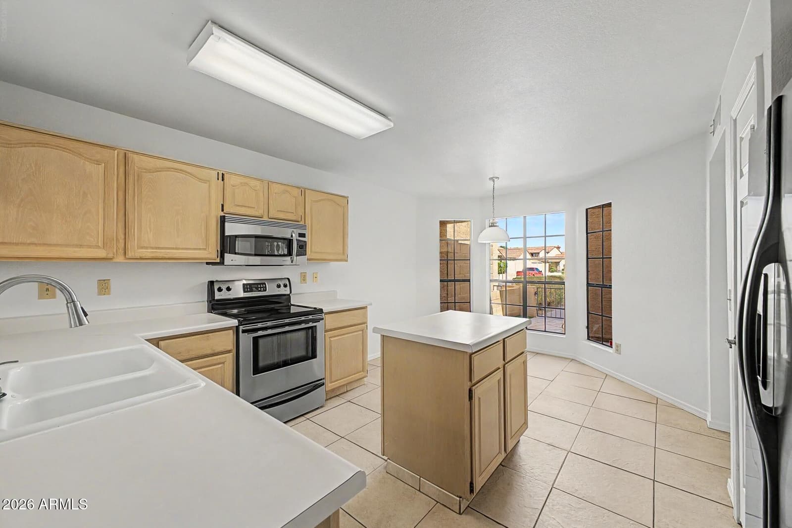 13838 S 41st Place, Phoenix, AZ 85044 — photo 3 of 35