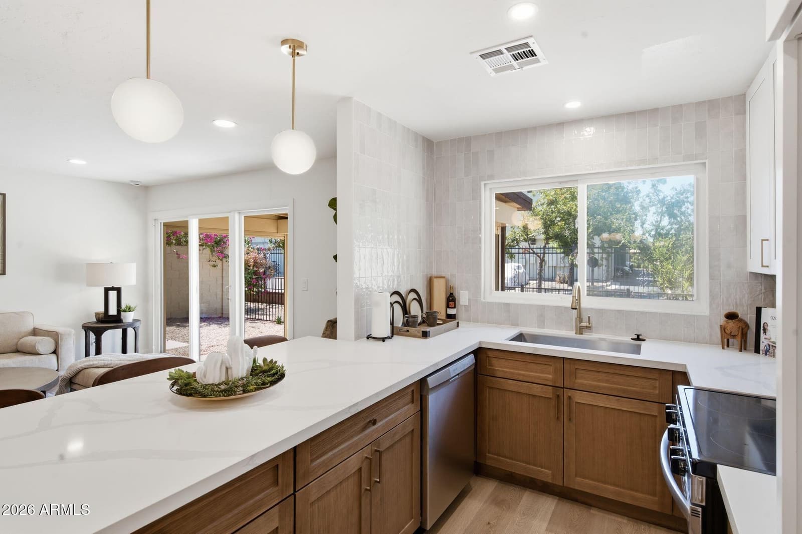 5306 S Farmer Avenue, Tempe, AZ 85283 — photo 11 of 25