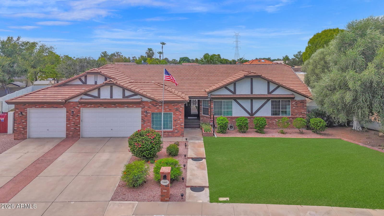 1443 E LELAND Street, Mesa, AZ 85203