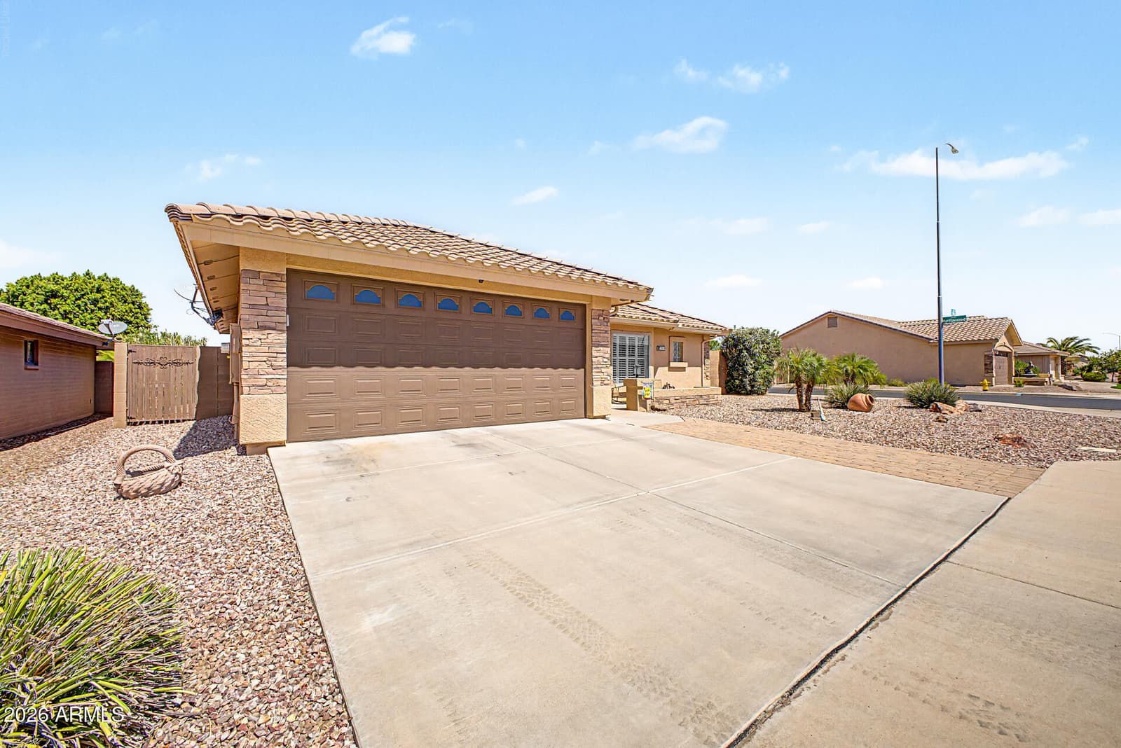 10918 E Oro Avenue, Mesa, AZ 85212 — photo 3 of 31
