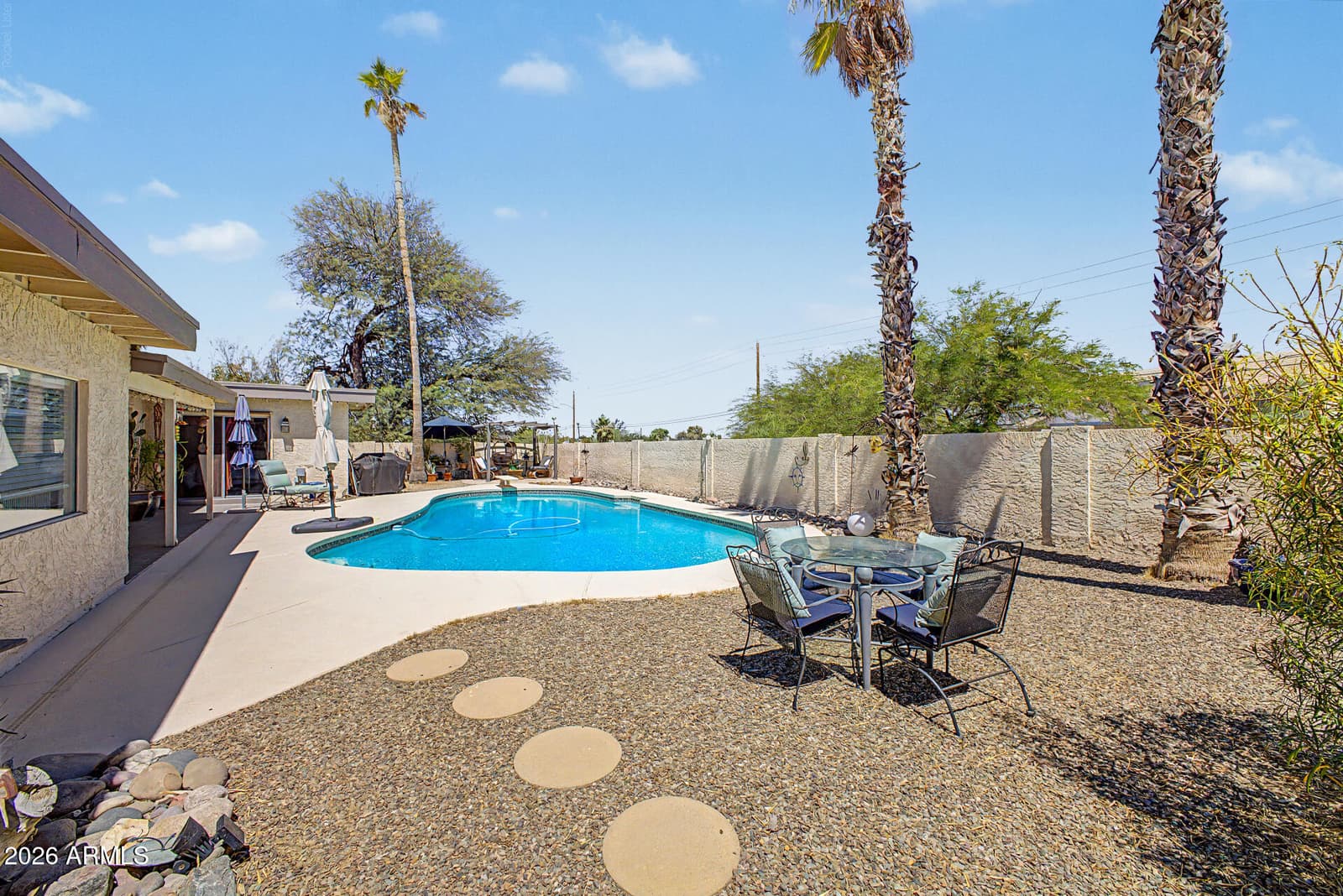 1132 E Village Cir Drive N, Phoenix, AZ 85022 — photo 33 of 40