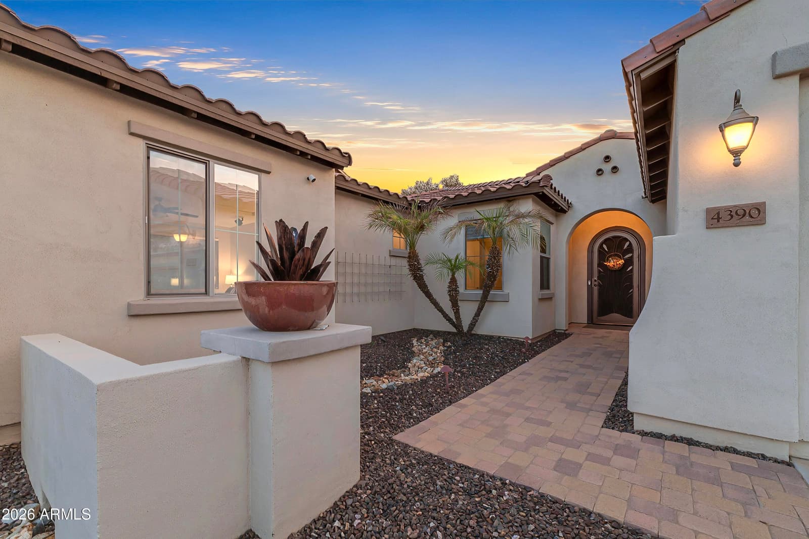 4390 S White Drive, Chandler, AZ 85249 — photo 8 of 81