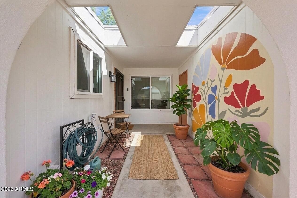 410 W Laguna Drive, Tempe, AZ 85282 — photo 4 of 34