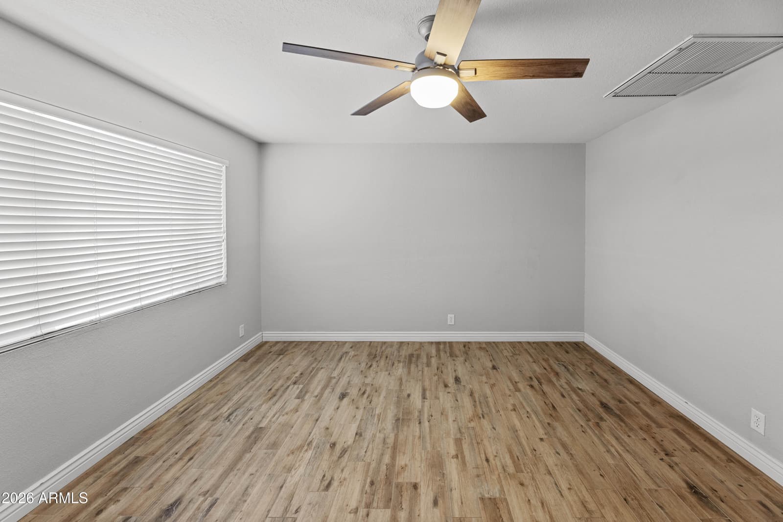 438 E Pierce Street, Tempe, AZ 85288 — photo 5 of 39