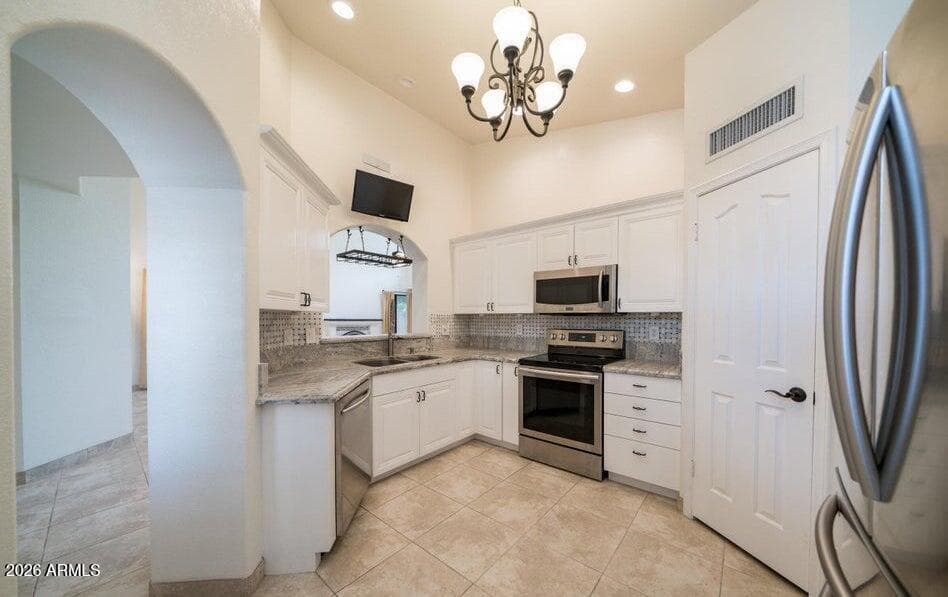 19 W Sarah Lane, Tempe, AZ 85284 — photo 3 of 7