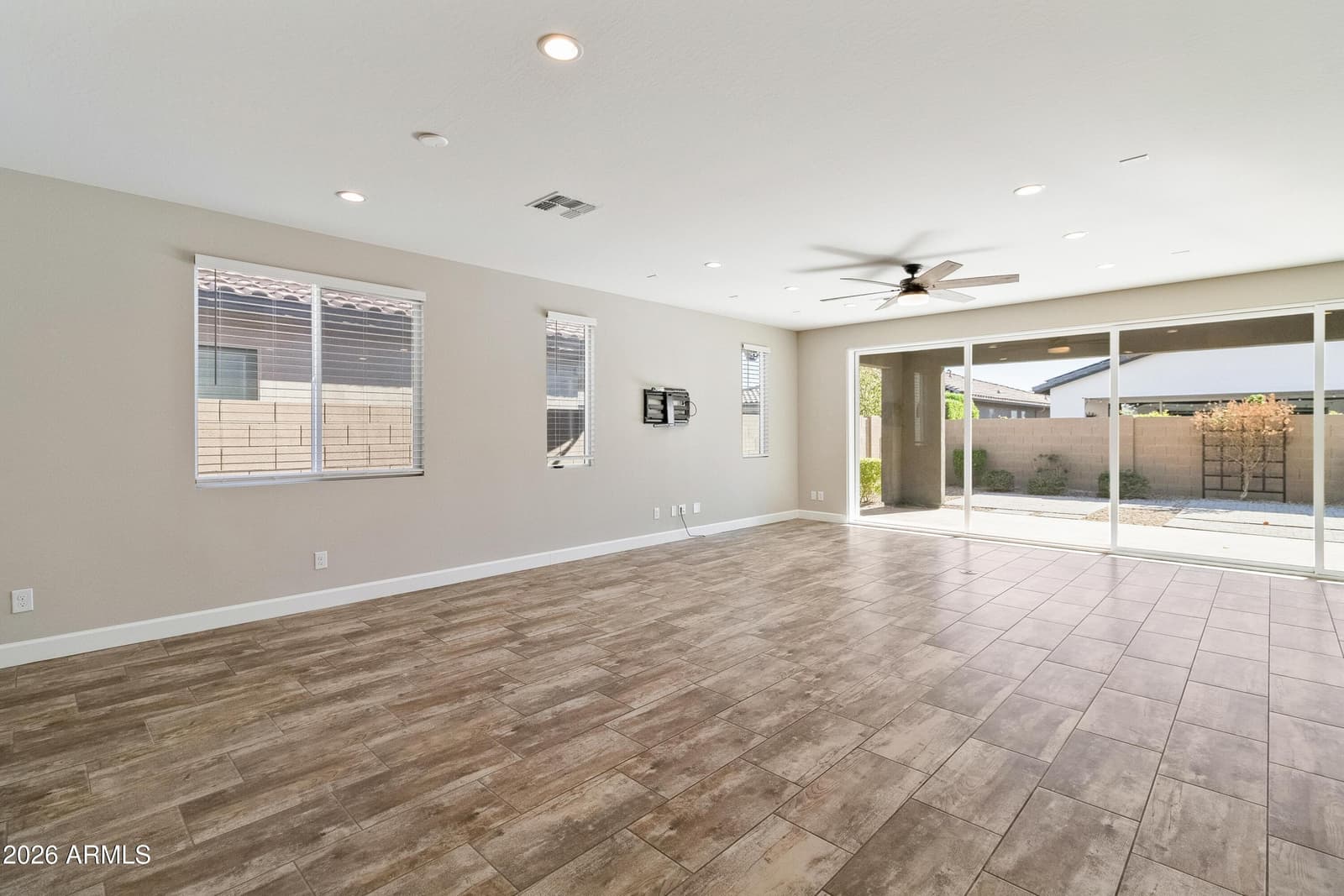 17171 W Thousand Oaks Street, Surprise, AZ 85388 — photo 6 of 59