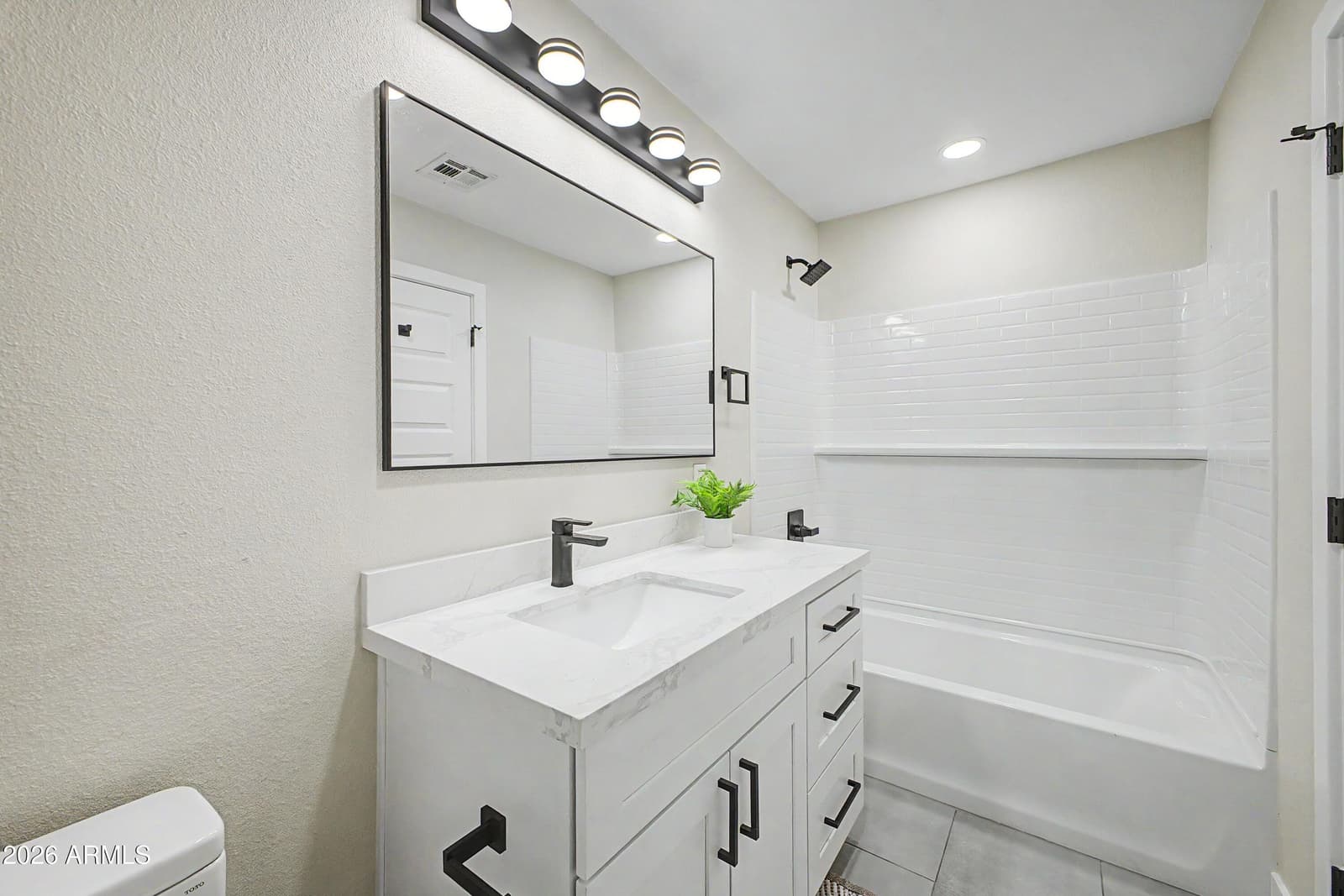 922 E Loyola Drive, Tempe, AZ 85282 — photo 26 of 41