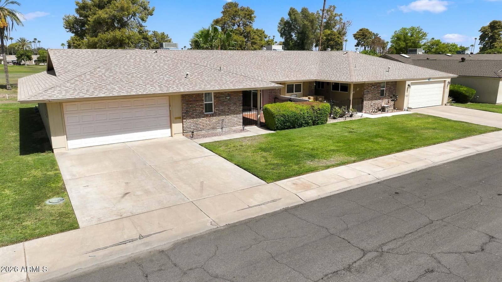 10734 W HATCHER Road, Sun City, AZ 85351