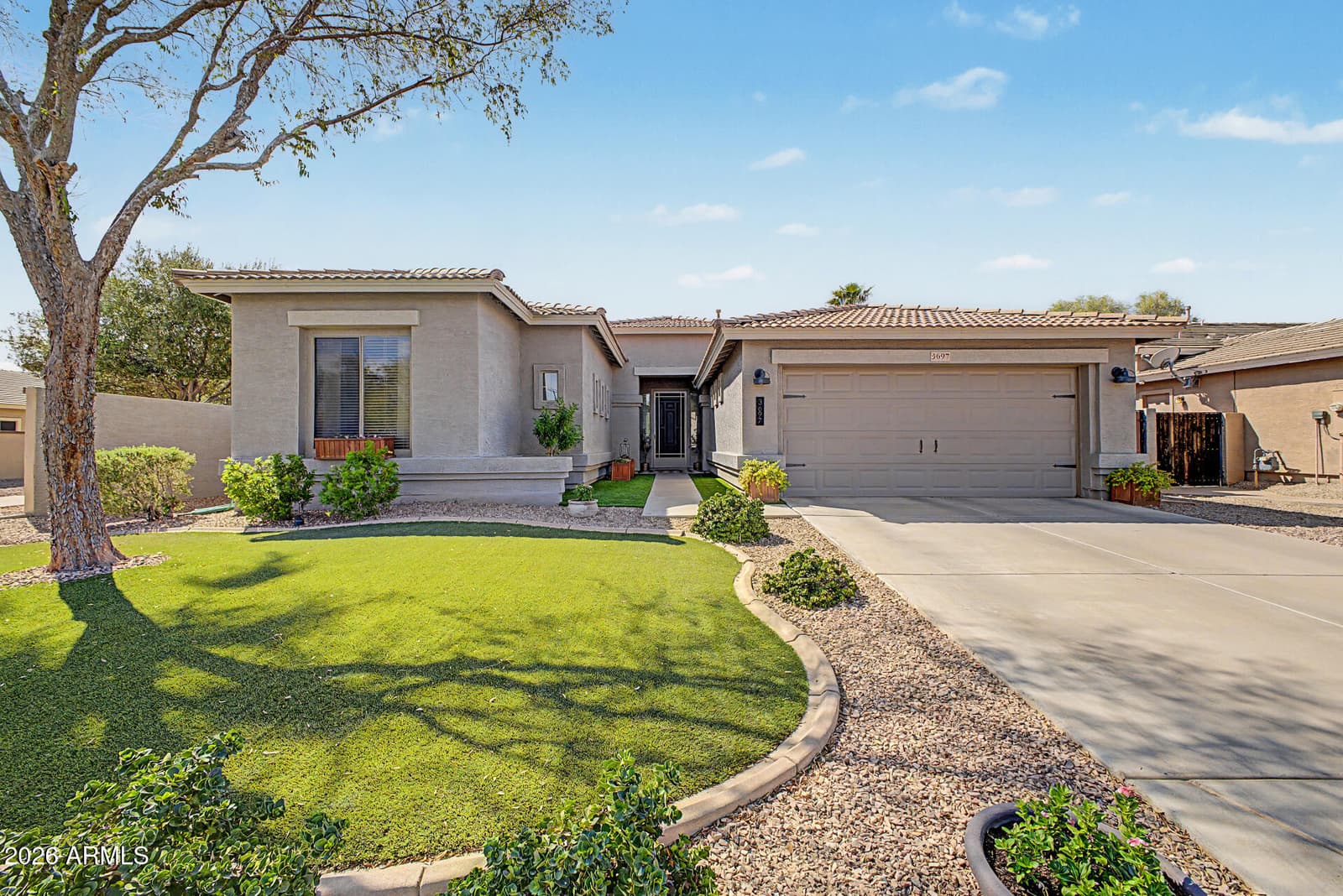3697 E OXFORD Lane, Gilbert, AZ 85295