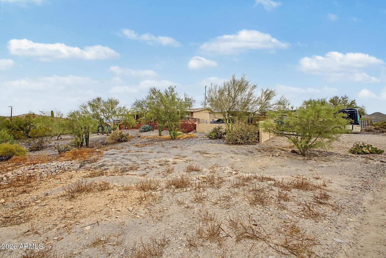 2630 W BUCKSKIN Drive, New River, AZ 85087