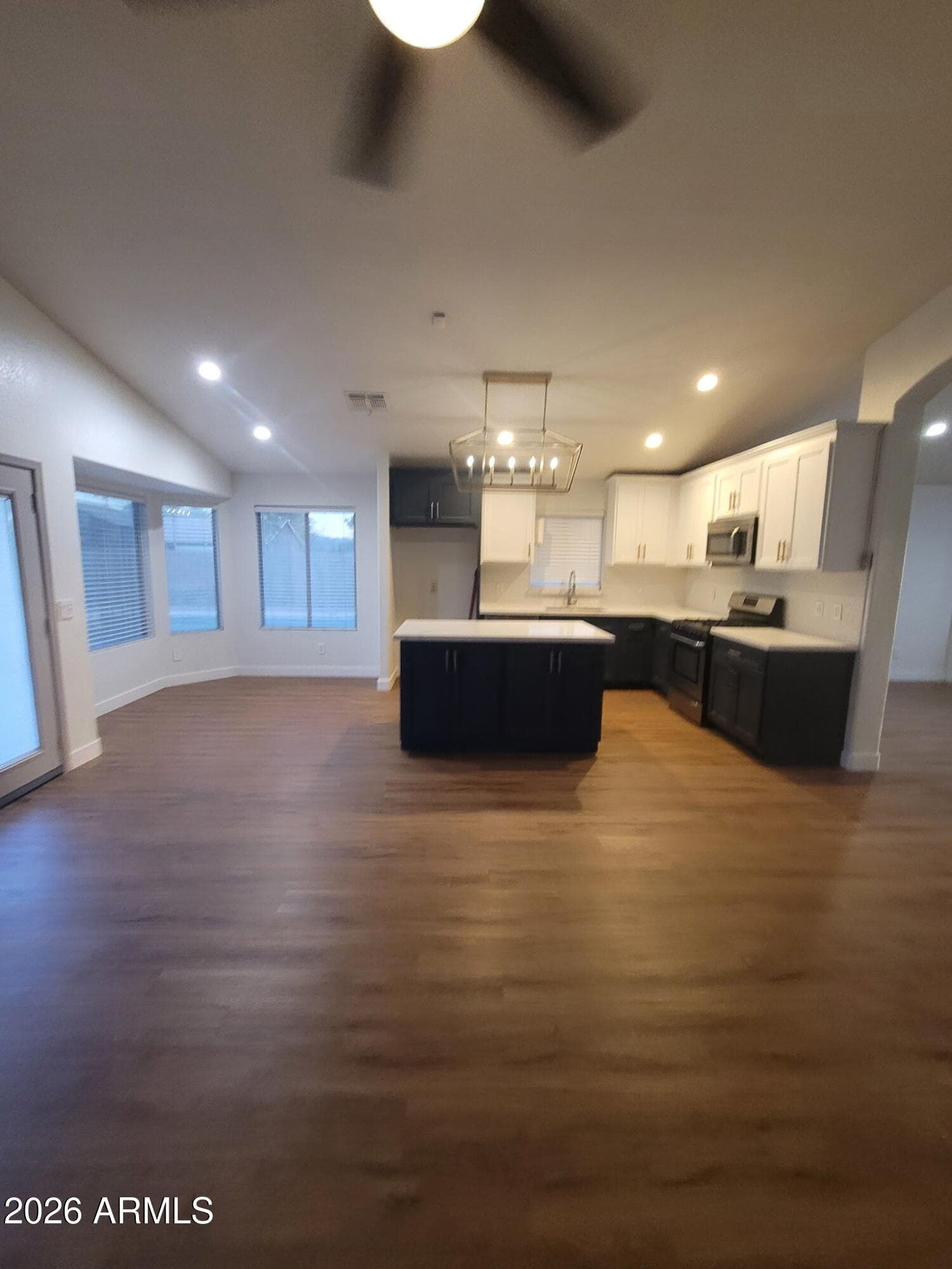 6205 N 89th Avenue N, Glendale, AZ 85305 — photo 6 of 20