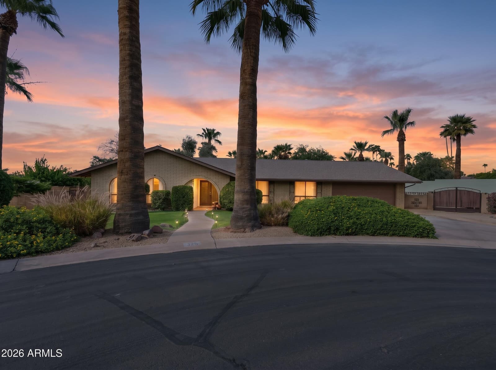 325 W ALEGRE Drive, Litchfield Park, AZ 85340