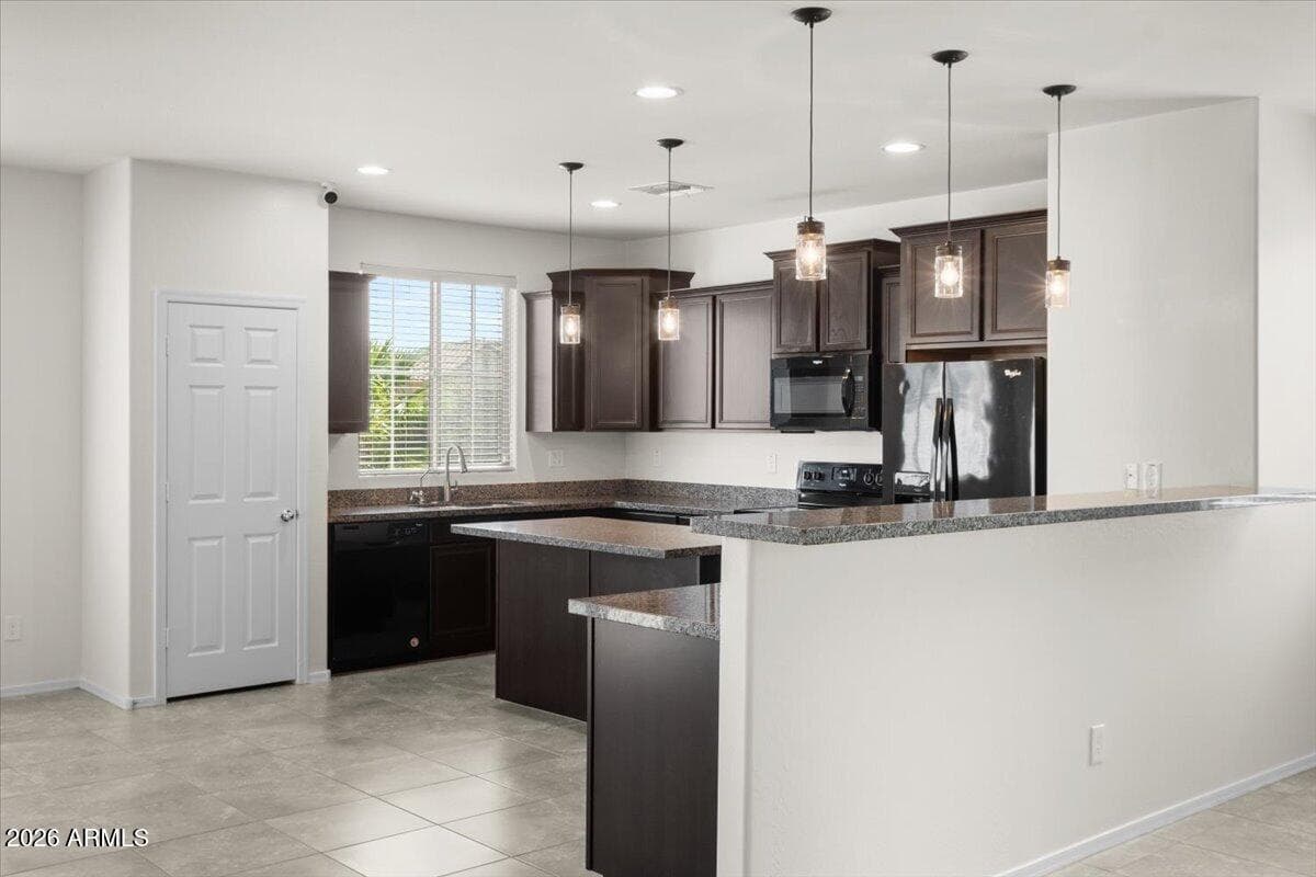 11795 W Davis Lane, Avondale, AZ 85323 — photo 2 of 25
