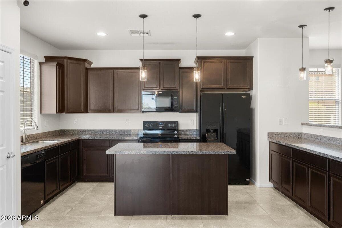 11795 W Davis Lane, Avondale, AZ 85323 — photo 10 of 25