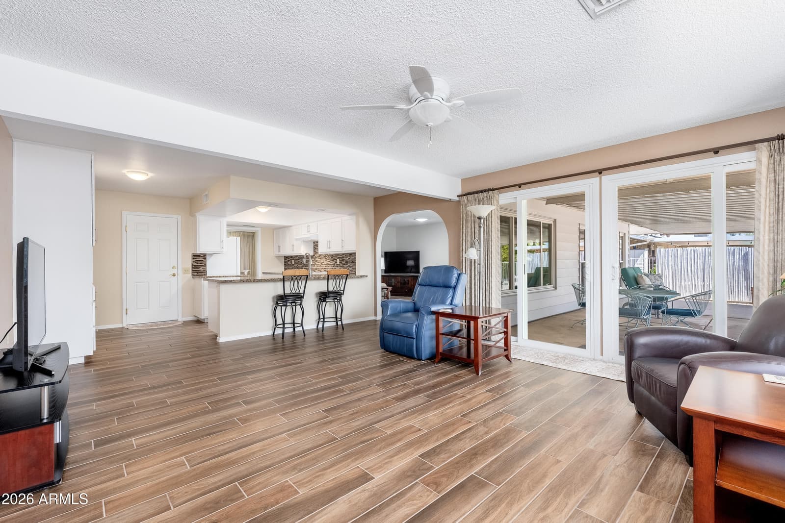 9811 W Redwood Drive, Sun City, AZ 85351 — photo 9 of 31