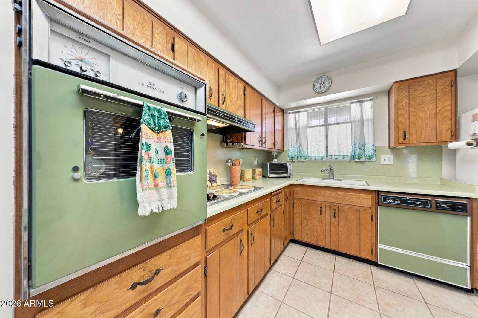 10210 W Twin Oaks Drive, Sun City, AZ 85351 — photo 12 of 30