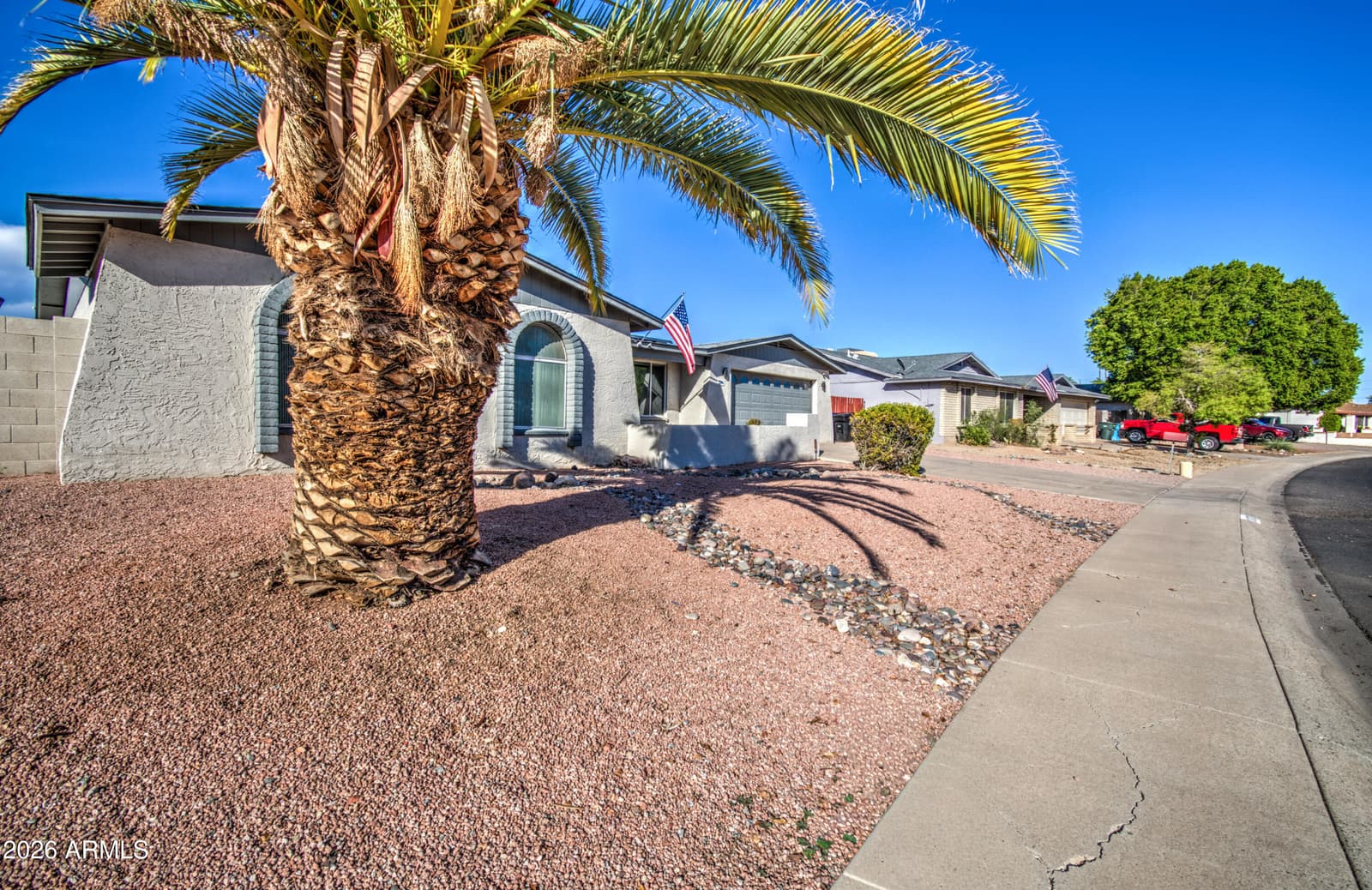 3202 W McRae Way, Phoenix, AZ 85027 — photo 4 of 37