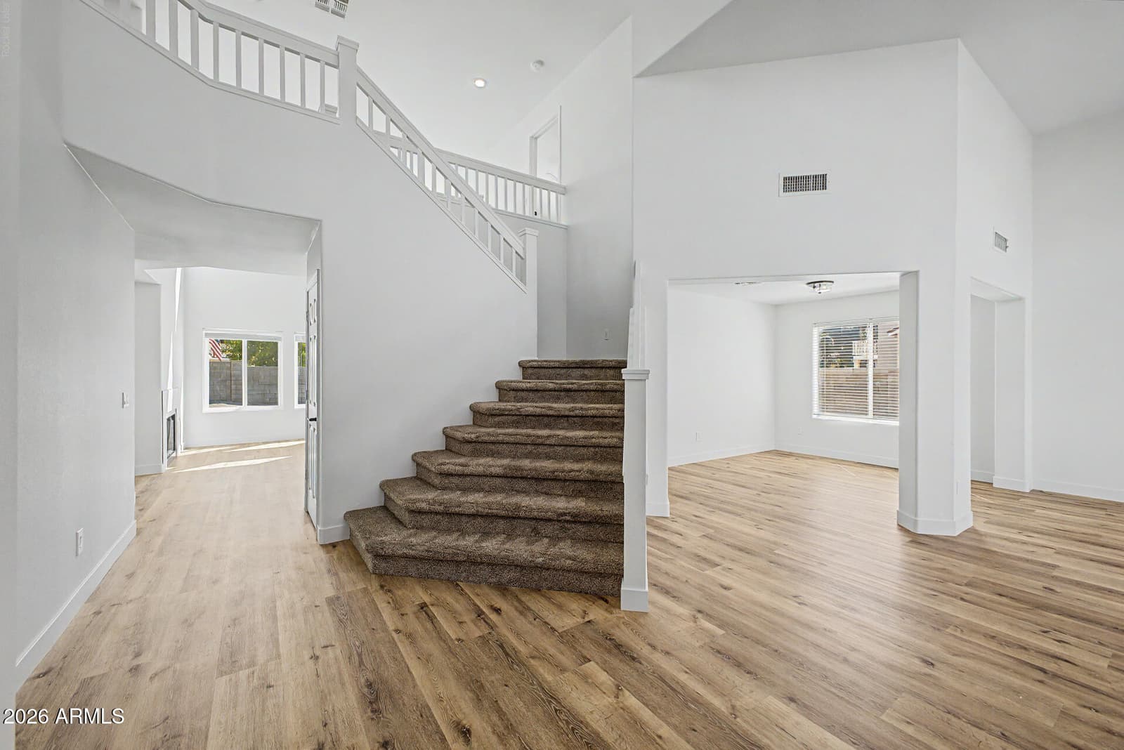 835 W Cooley Drive, Gilbert, AZ 85233 — photo 4 of 27