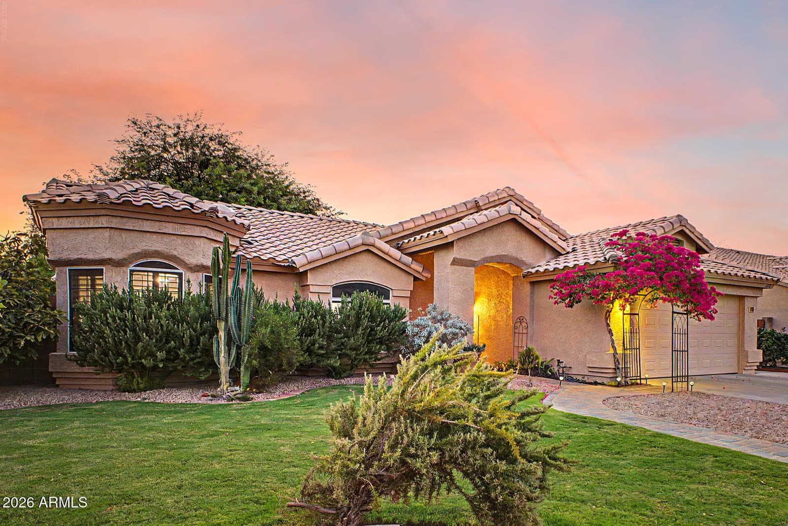 250 S Ash Drive, Chandler, AZ 85224 — photo 6 of 60