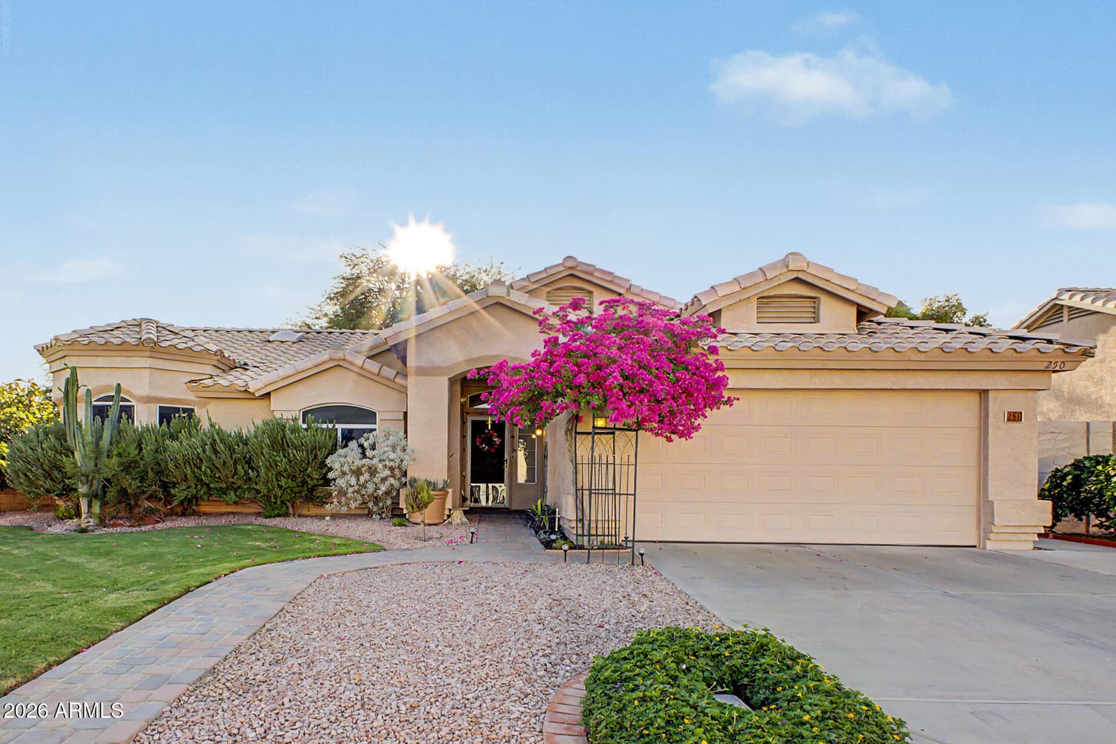 250 S Ash Drive, Chandler, AZ 85224 — photo 8 of 60