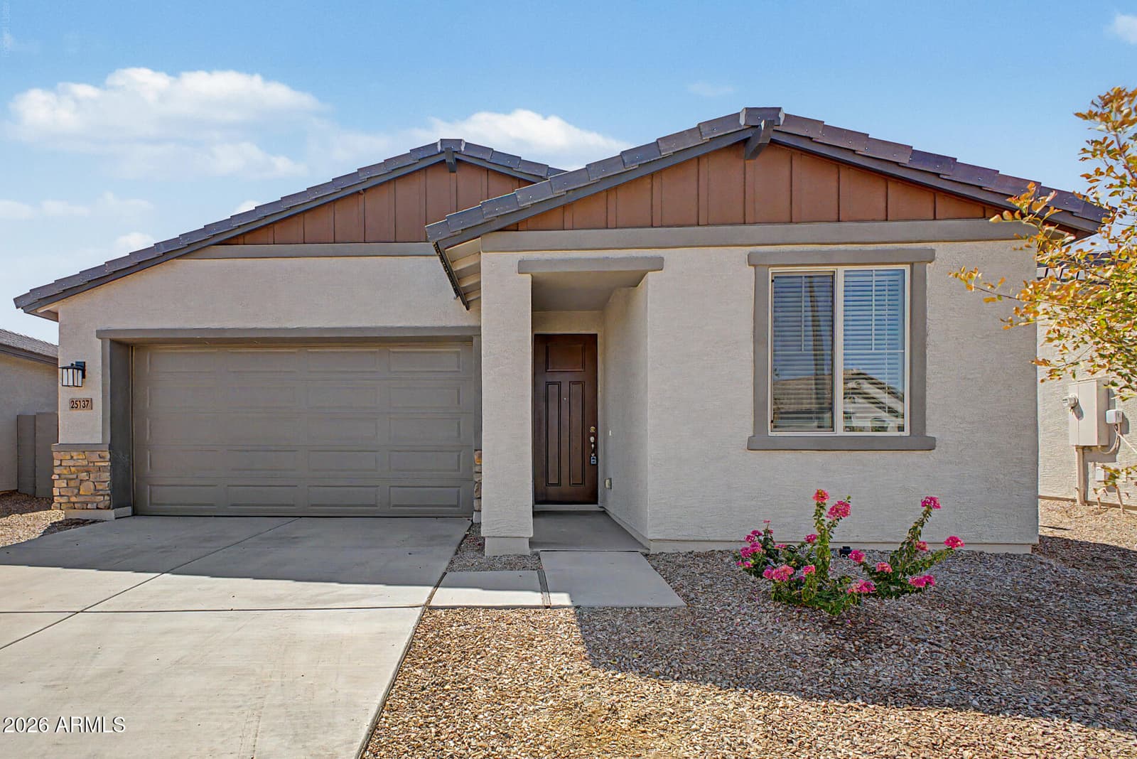 25137 W Wayland Drive, Buckeye, AZ 85326 — photo 2 of 35