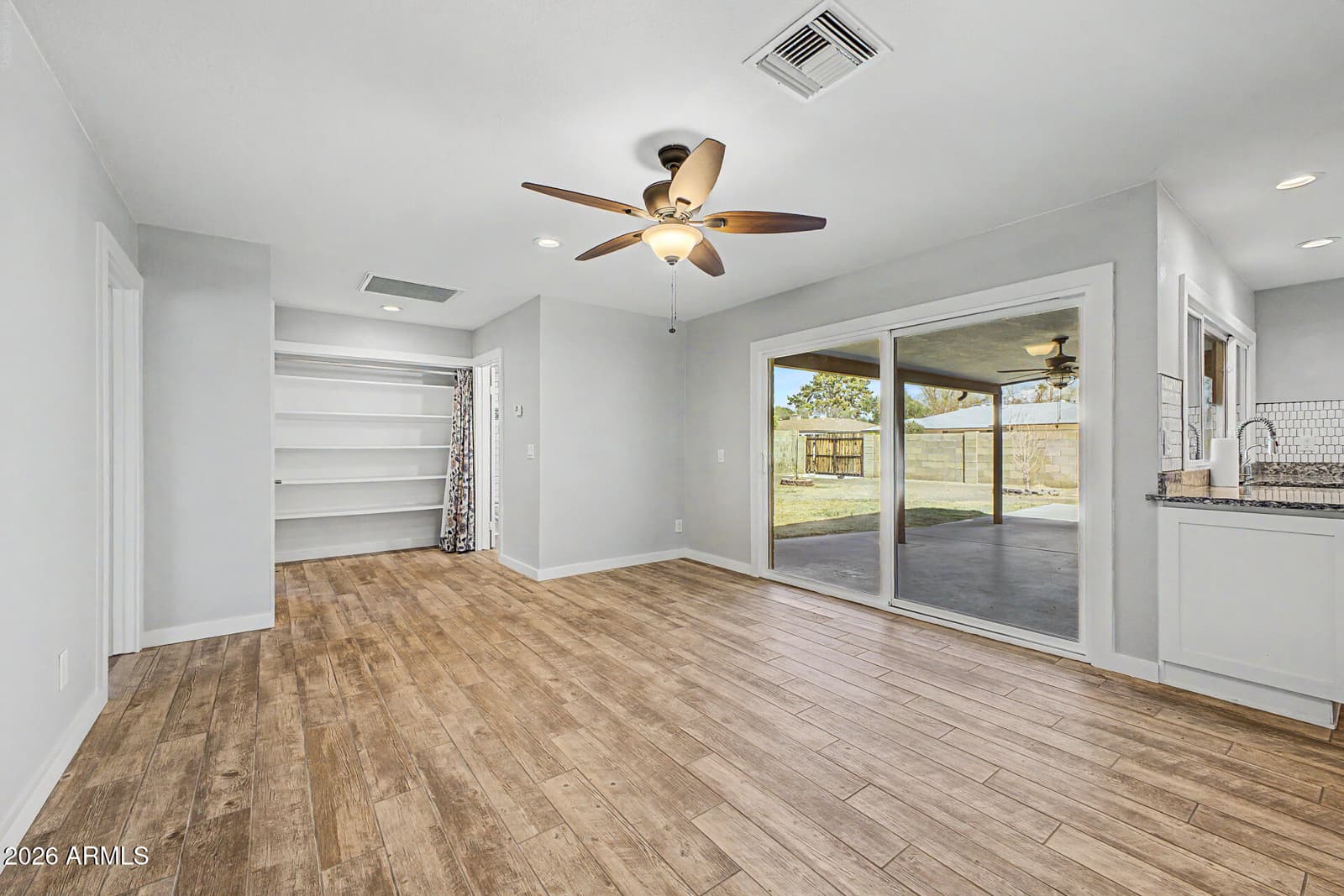 4716 W Royal Palm Road, Glendale, AZ 85302 — photo 12 of 37