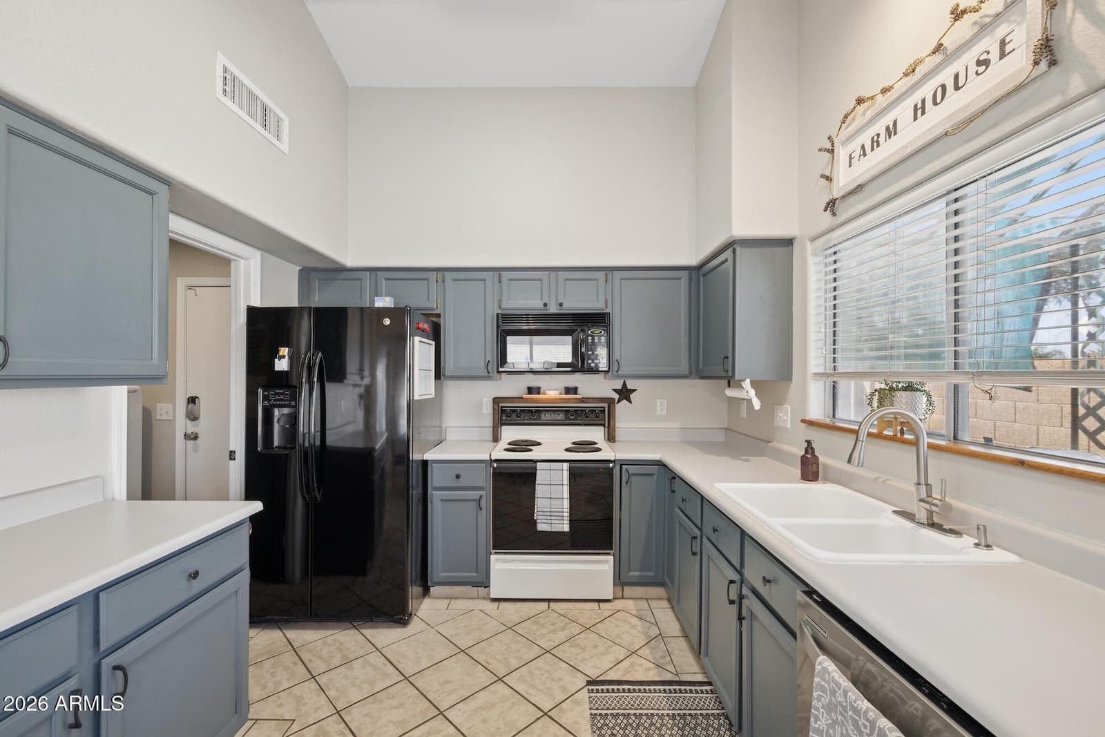 6416 E Encanto Street, Mesa, AZ 85205 — photo 12 of 36