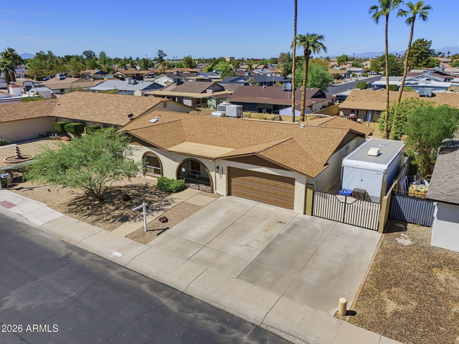 9820 N 56th Avenue, Glendale, AZ 85302 — photo 6 of 61