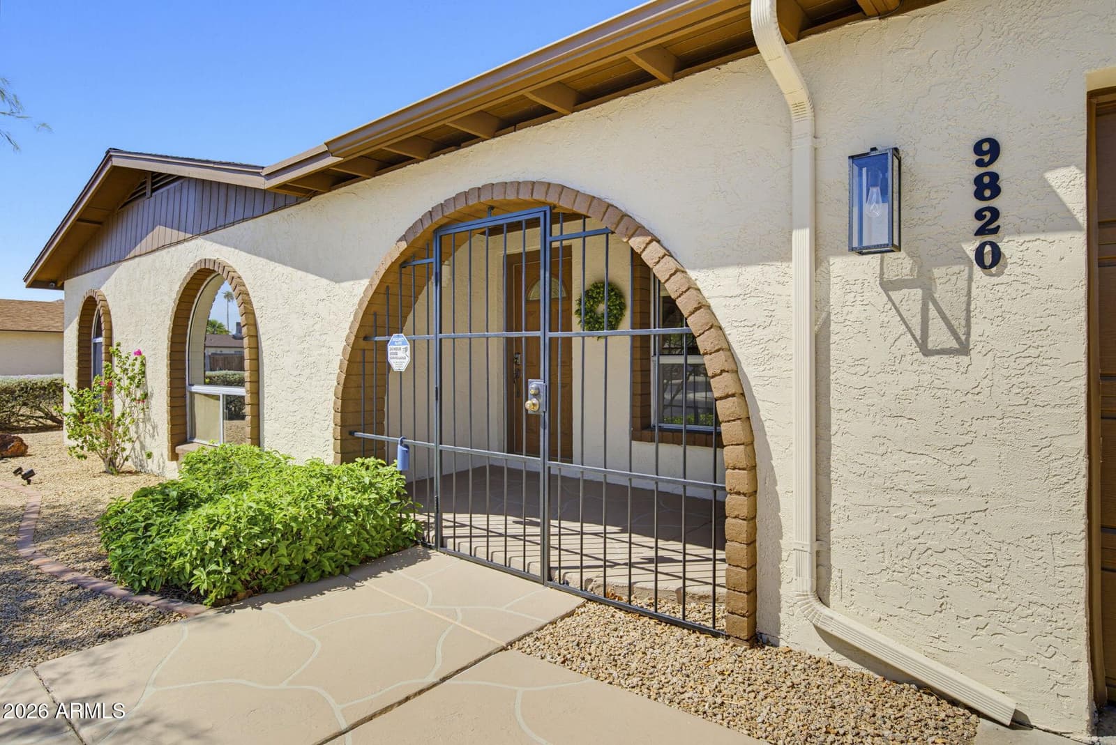 9820 N 56th Avenue, Glendale, AZ 85302 — photo 10 of 61