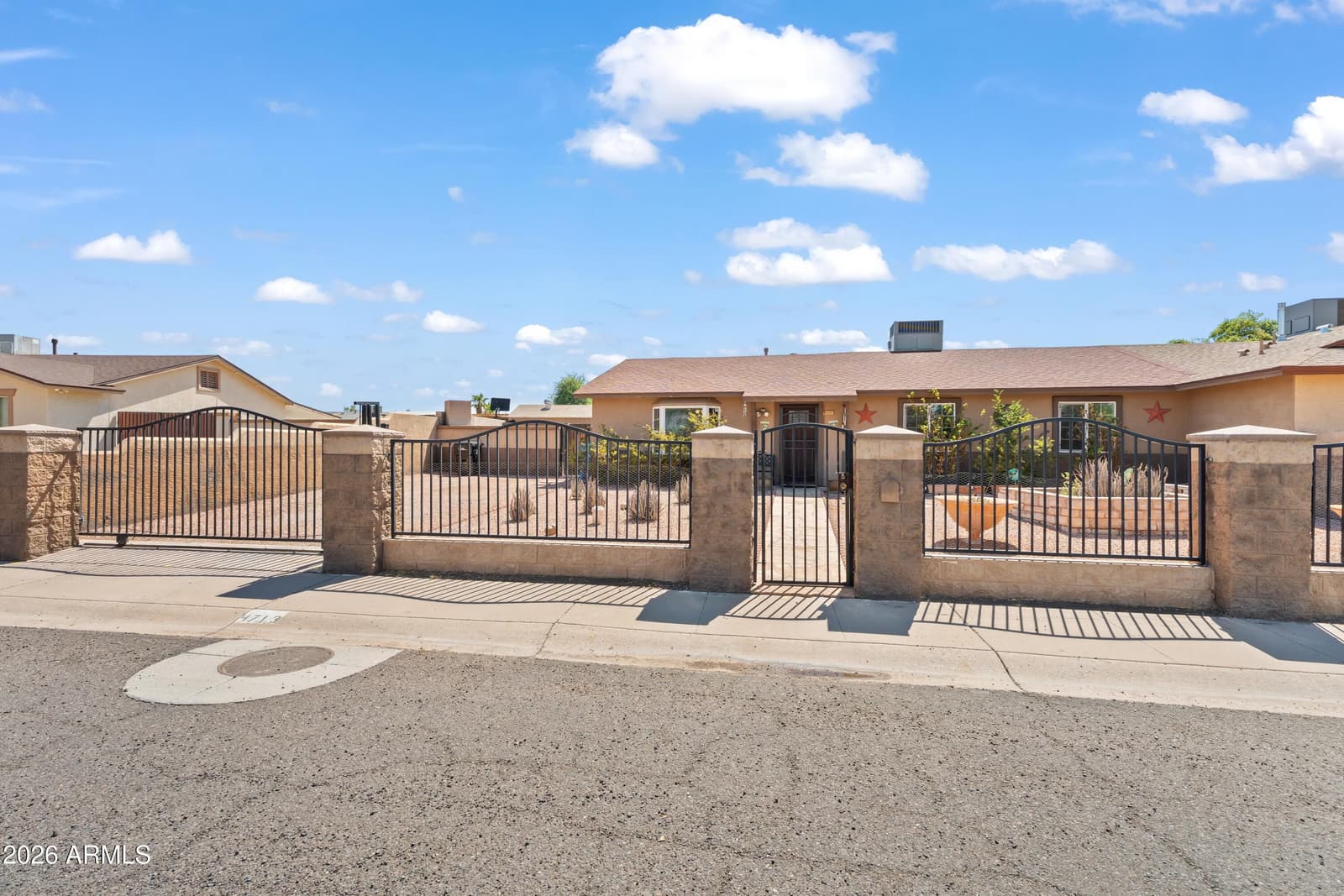 4713 E La Salle Street, Phoenix, AZ 85040 — photo 3 of 33