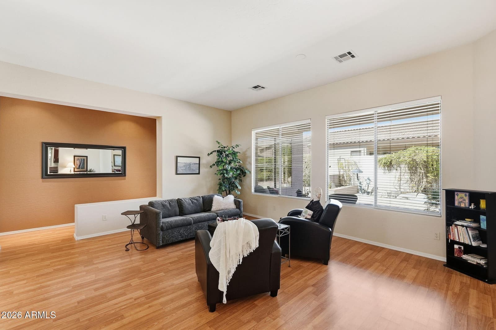 6796 W Abraham Lane, Glendale, AZ 85308 — photo 5 of 42