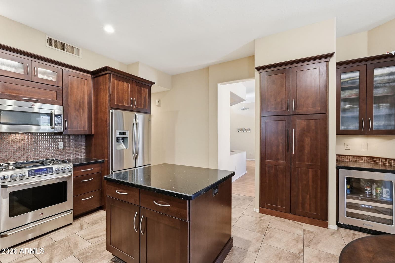 6796 W Abraham Lane, Glendale, AZ 85308 — photo 13 of 42