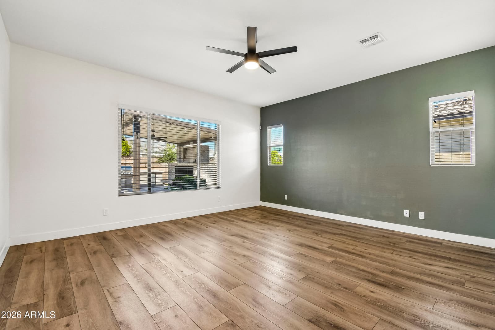 6138 S Granite Street, Gilbert, AZ 85298 — photo 4 of 31